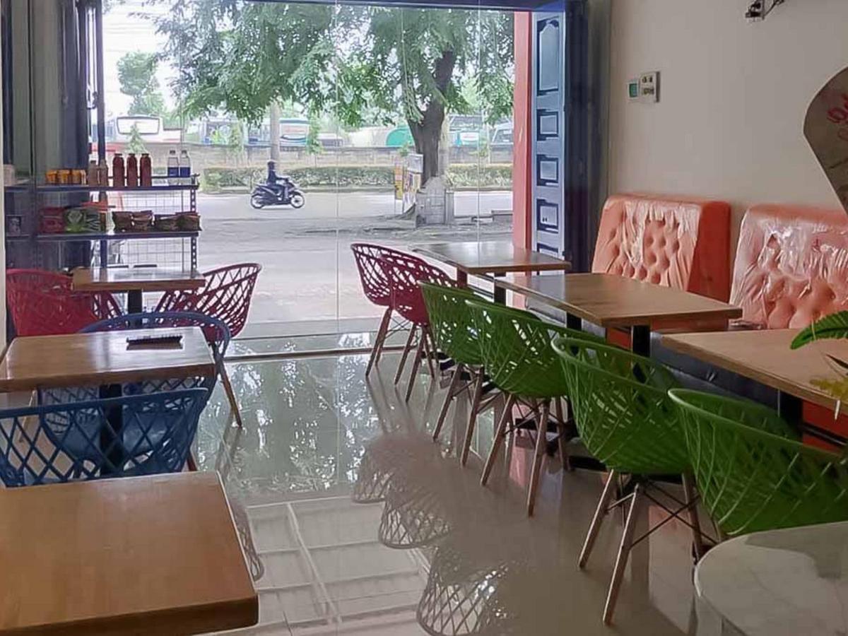 ホテルKoolkost Syariah @ Jalan Tb Simatupang Medan Sunggal エクステリア 写真